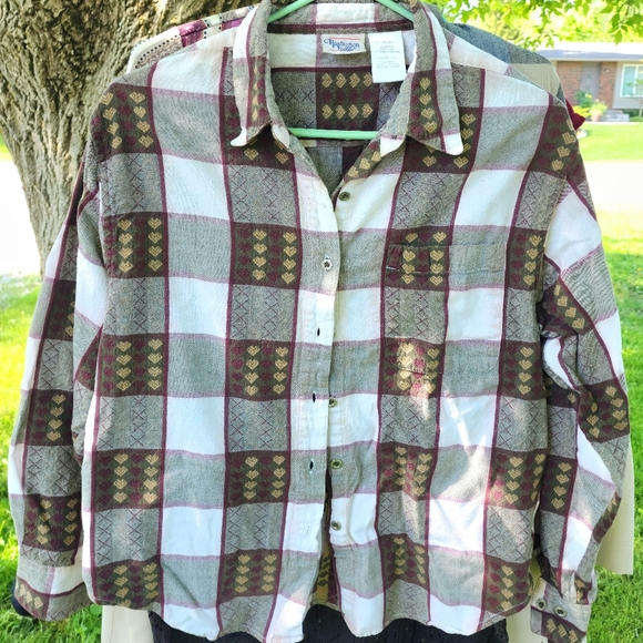 Charming County Plaid Blouse - Picture 1 of 3
